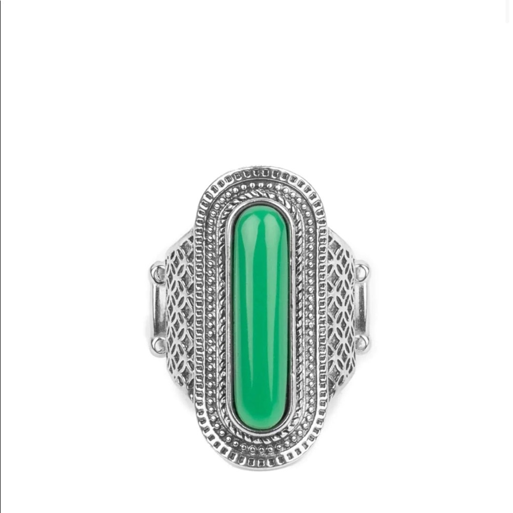 Beautiful Green Ring